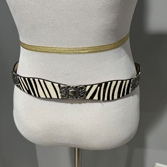 NWOT Topshop Zebra Haircalf Black White Silver-toned Buckle Leather Belt XS/S - Picture 2 of 11